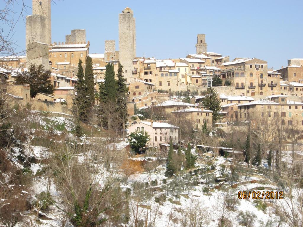 Agriturismo Il Colto Сан Джиминяно Екстериор снимка